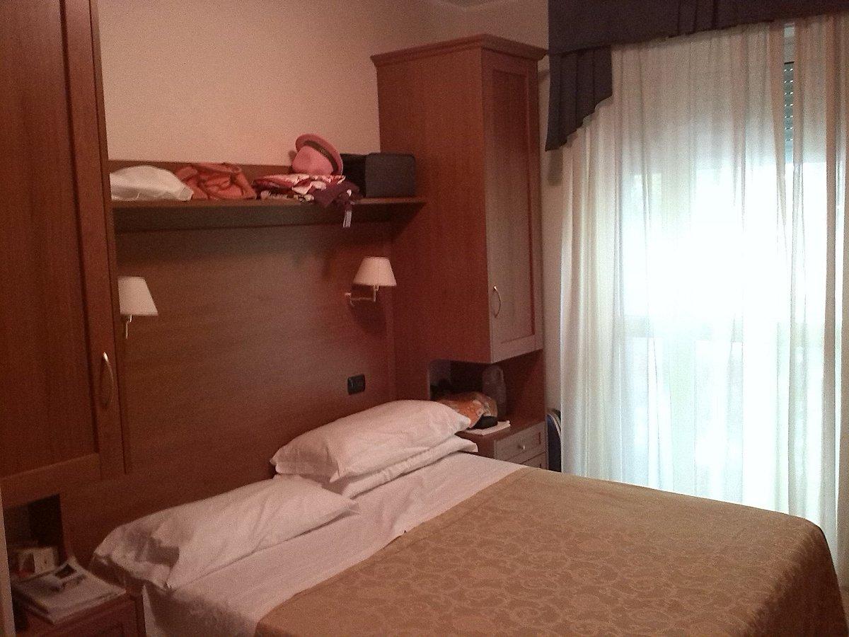 Depandance Hotel Jole Чезенатіко Екстер'єр фото
